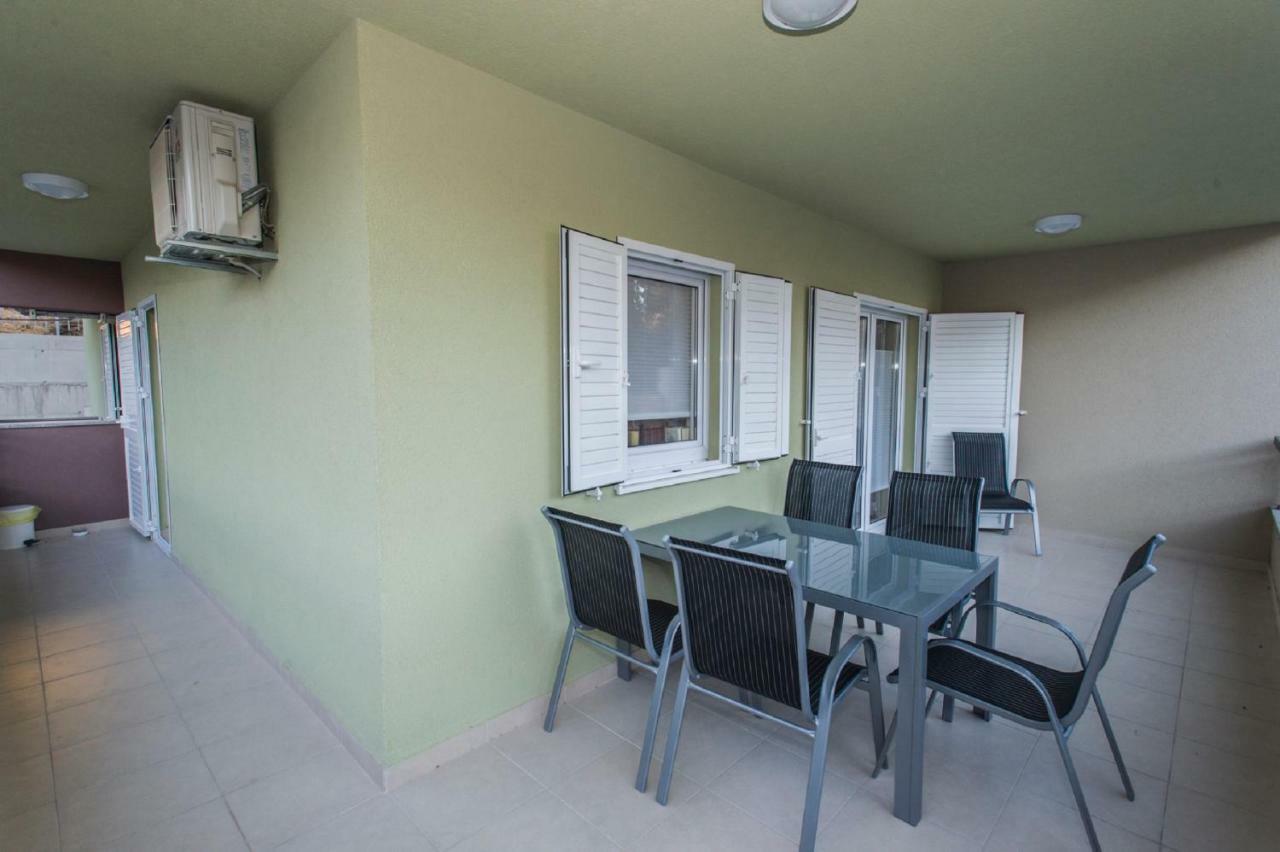 Arena Apartment 5-Stars Premium-Accommodation Makarska Zewnętrze zdjęcie