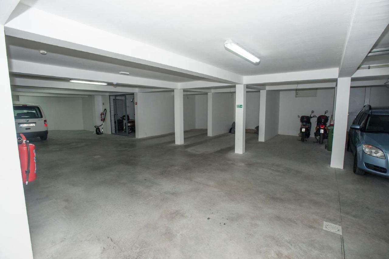 Arena Apartment 5-Stars Premium-Accommodation Makarska Zewnętrze zdjęcie